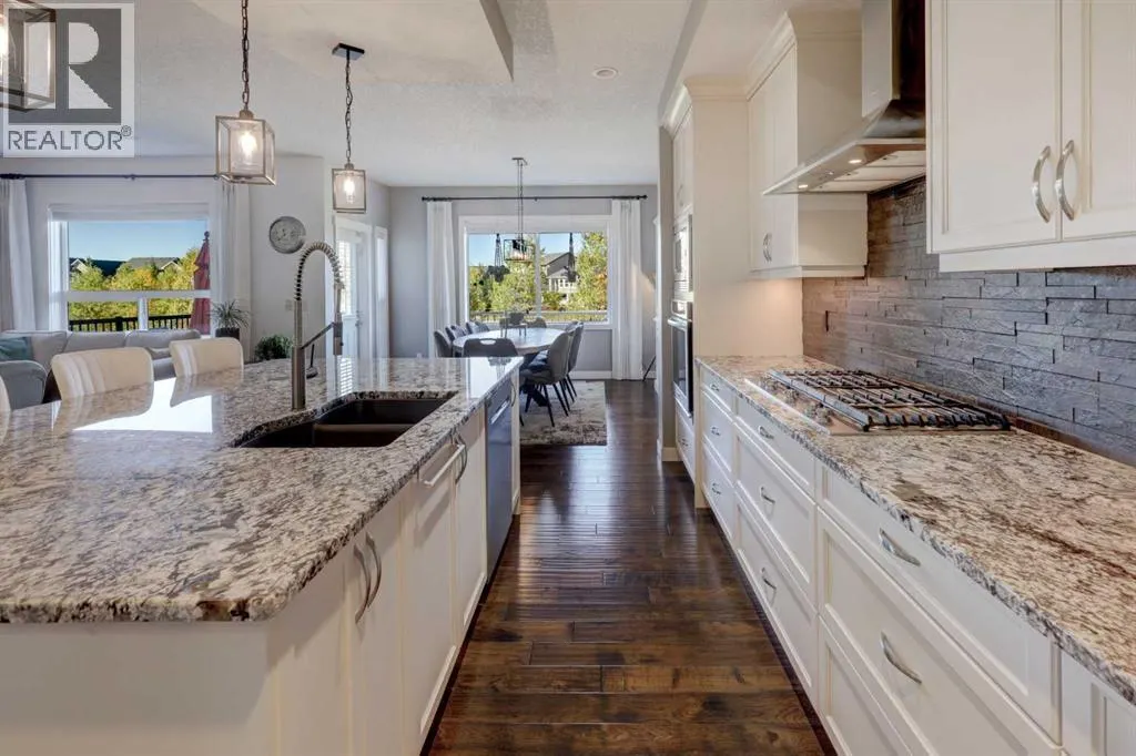 213 Kingsmere Cove SE