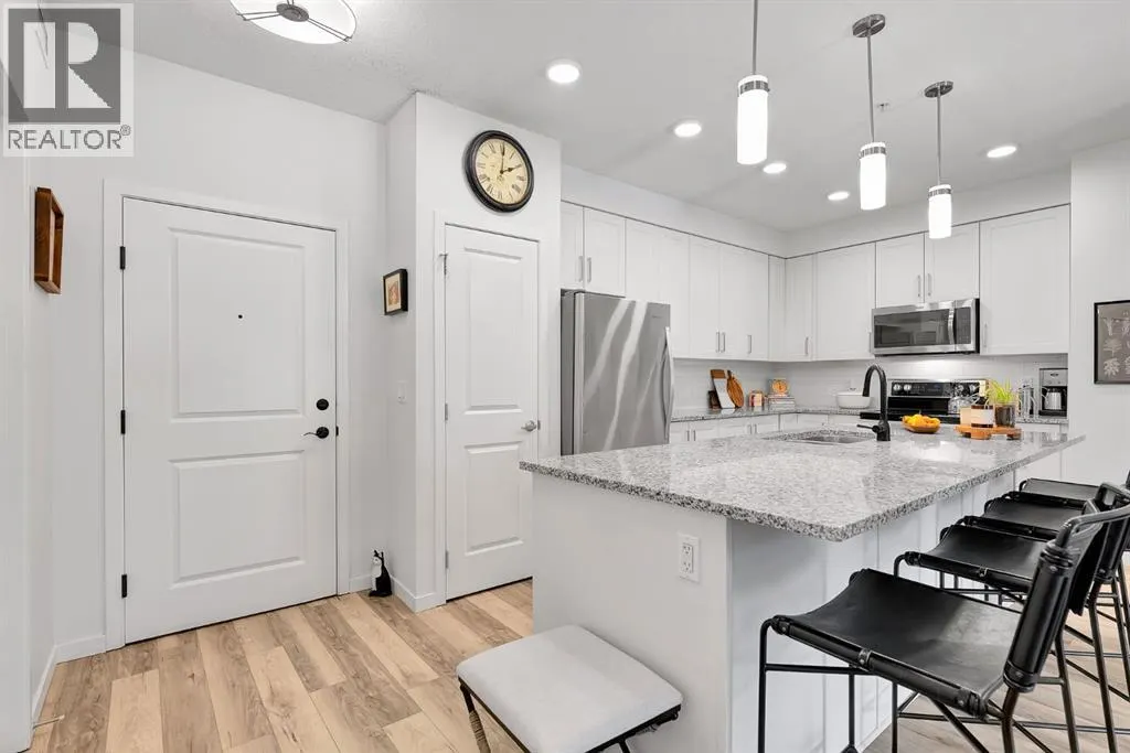 201, 20 Mahogany Mews SE