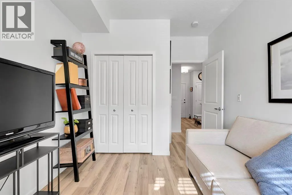 201, 20 Mahogany Mews SE