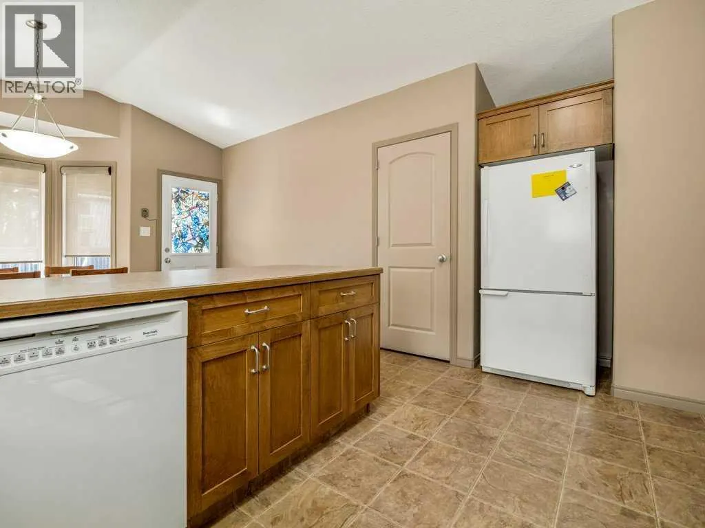 48 Aberdeen Road W