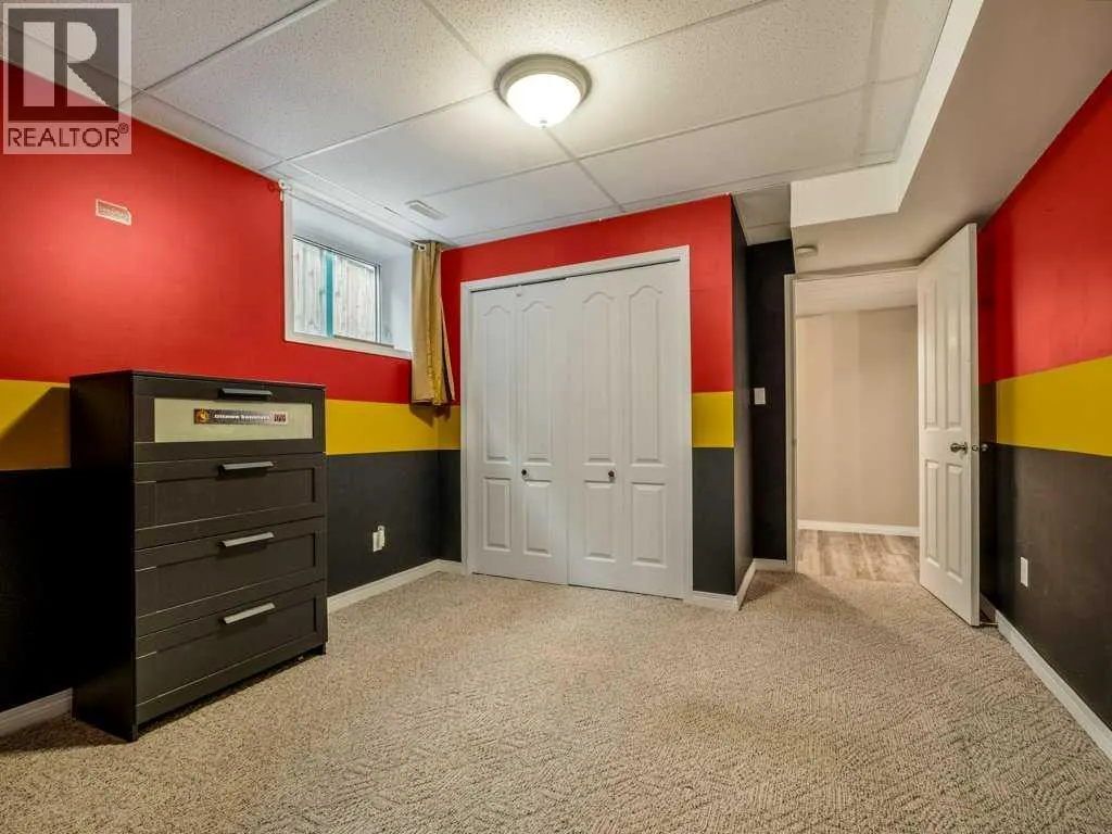 48 Aberdeen Road W