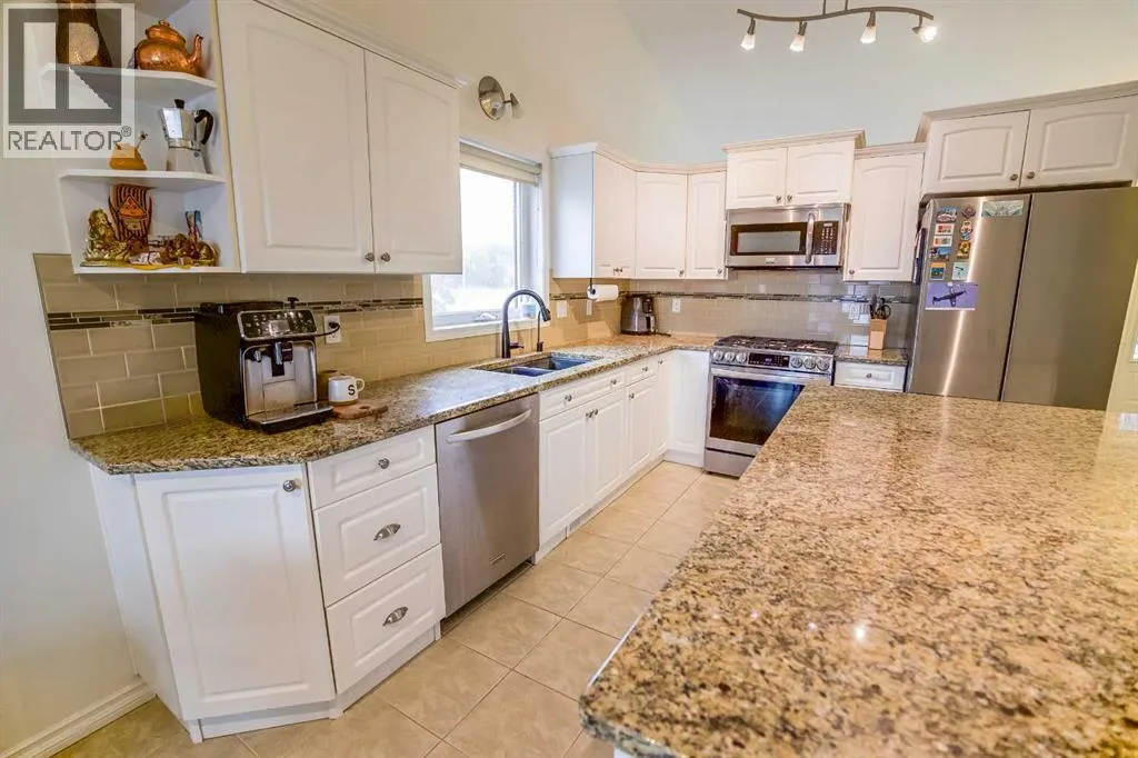 11 Falcon Ridge Drive