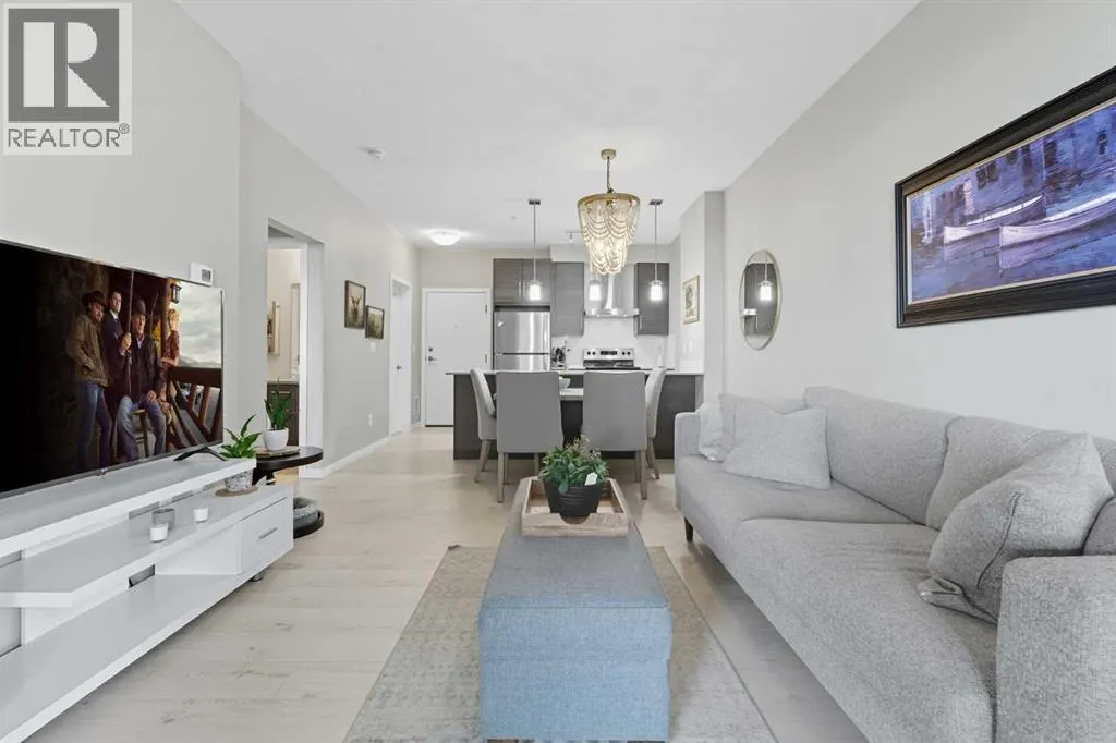 304, 122 Mahogany Centre SE