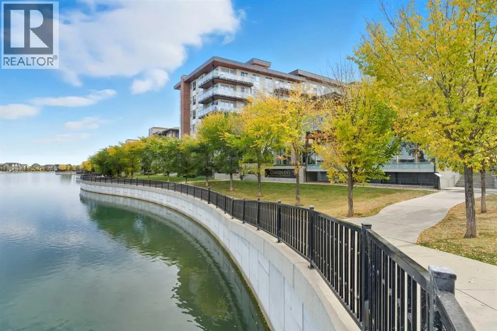 304, 122 Mahogany Centre SE