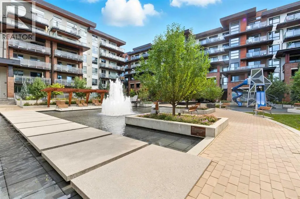 304, 122 Mahogany Centre SE
