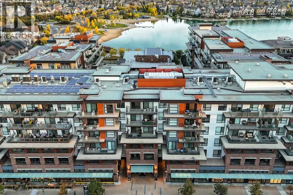 304, 122 Mahogany Centre SE