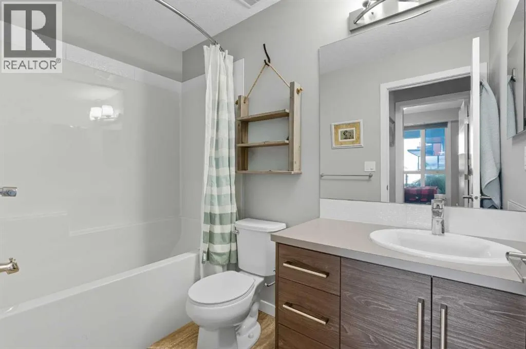 304, 122 Mahogany Centre SE