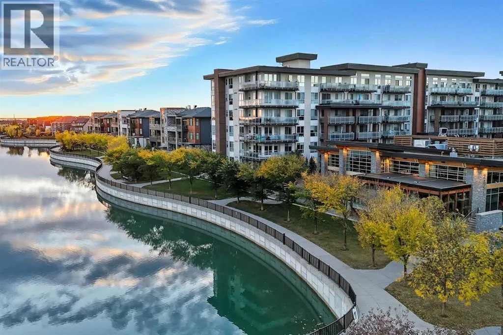 304, 122 Mahogany Centre SE