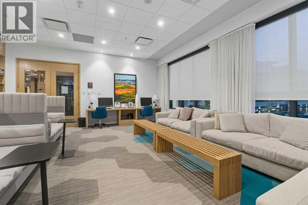 304, 122 Mahogany Centre SE