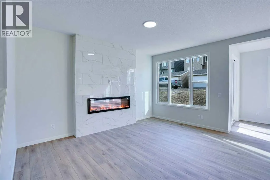 312 Edith Place NW