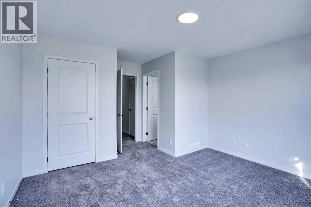 312 Edith Place NW