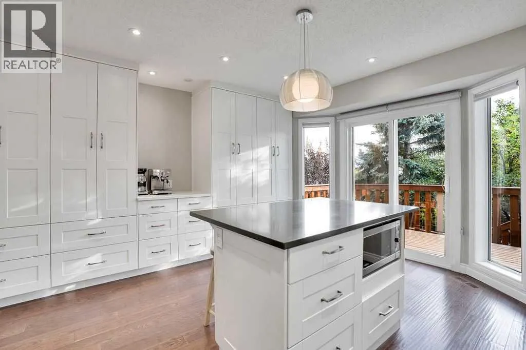 229 Wood Valley Place SW
