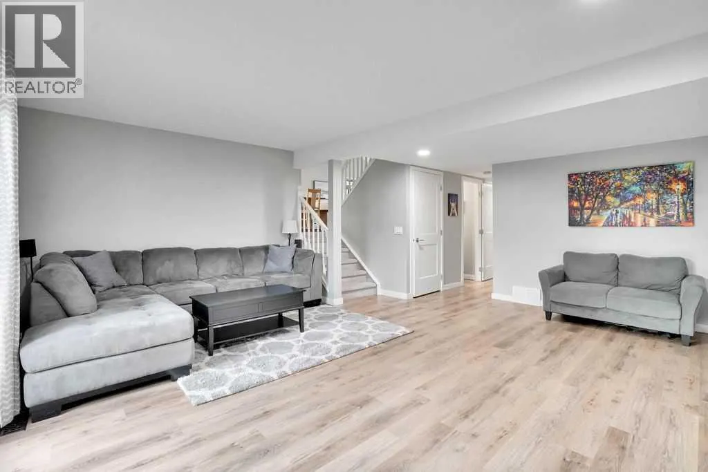 229 Wood Valley Place SW