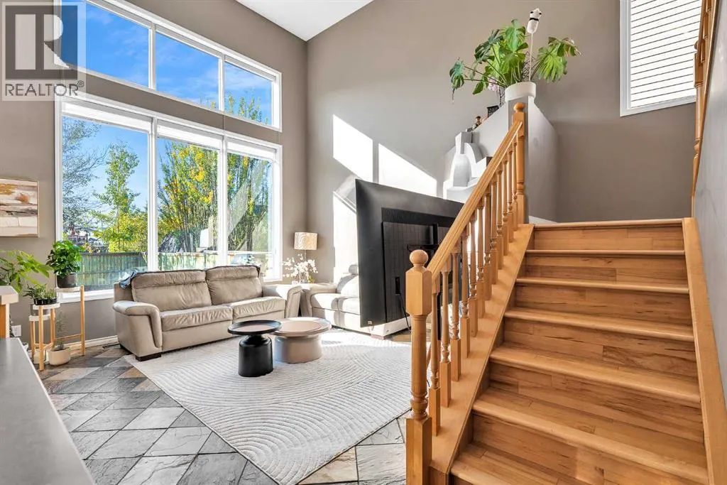 138 Panamount Gardens NW