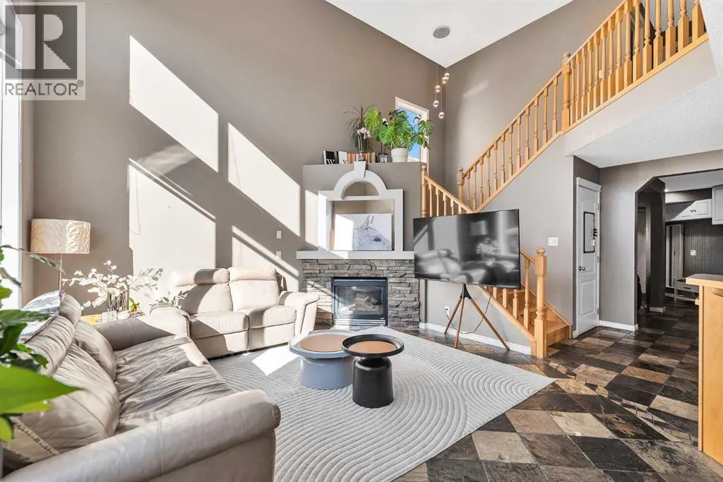 138 Panamount Gardens NW