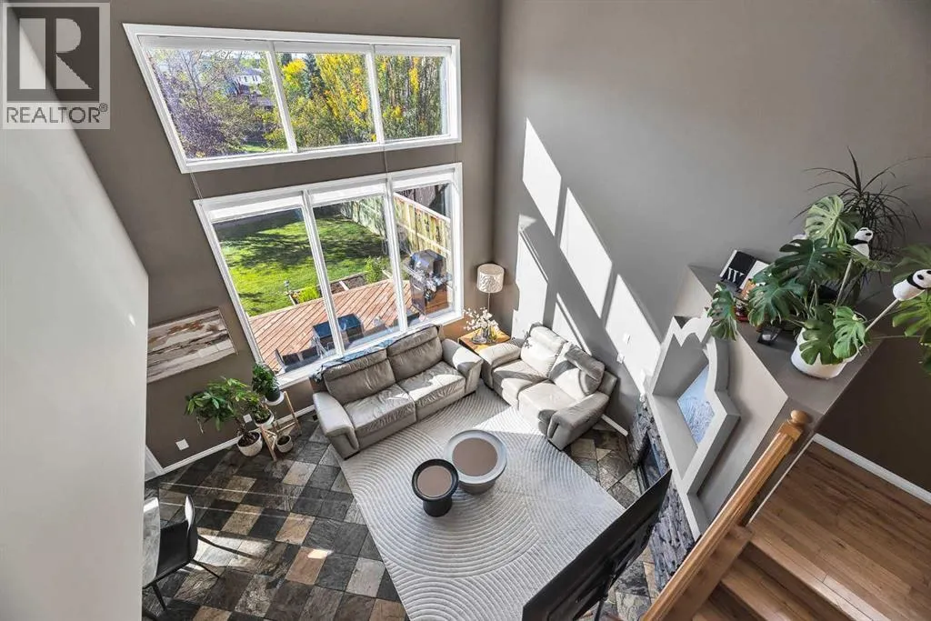 138 Panamount Gardens NW