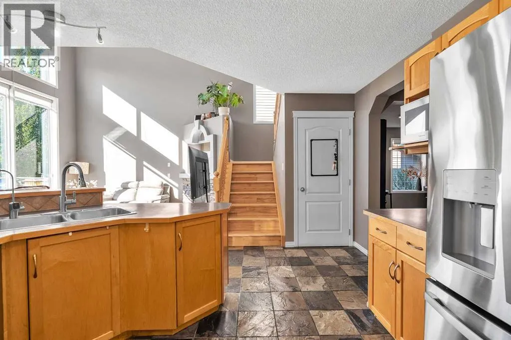 138 Panamount Gardens NW