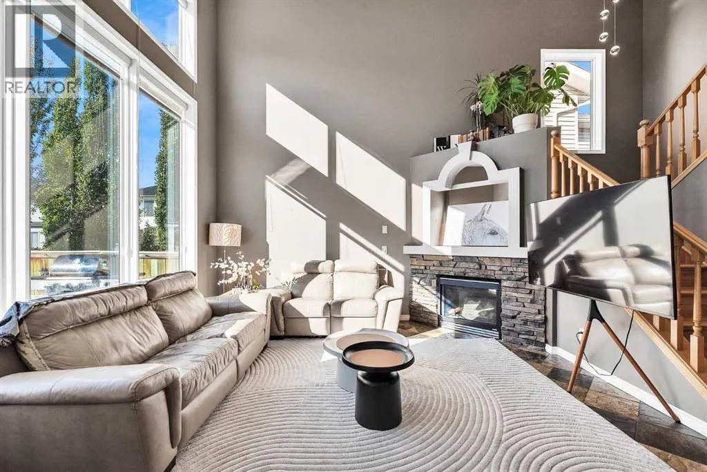138 Panamount Gardens NW