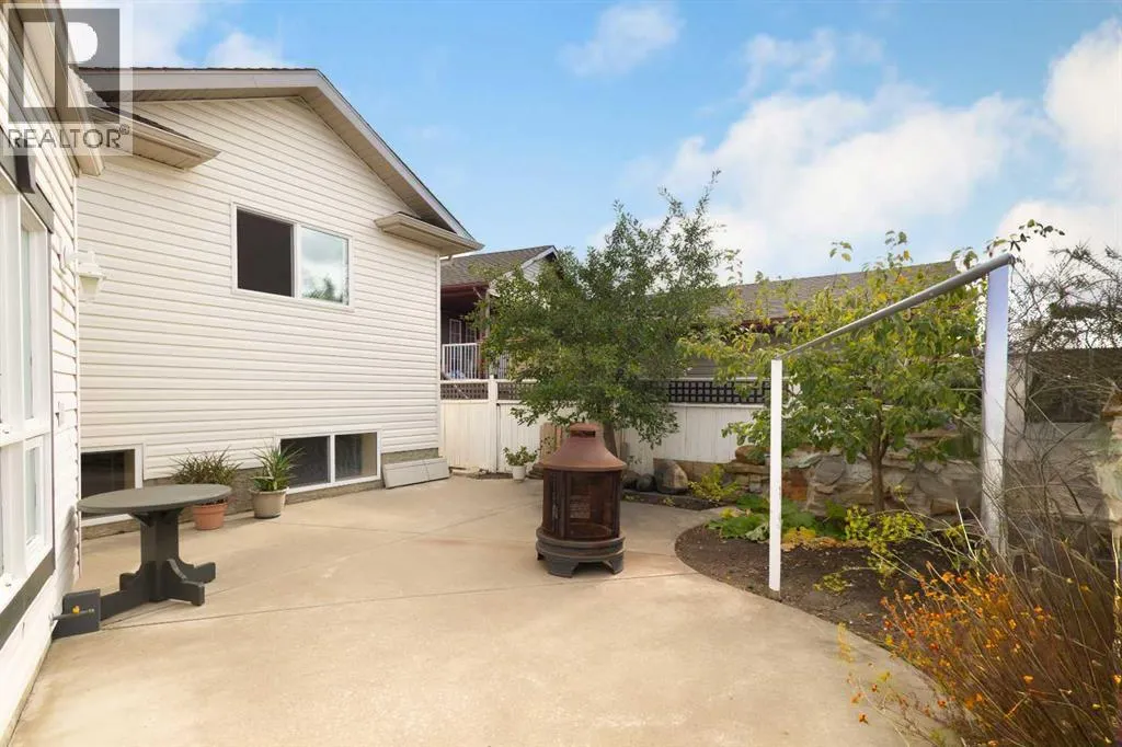 99 Eversyde Circle SW