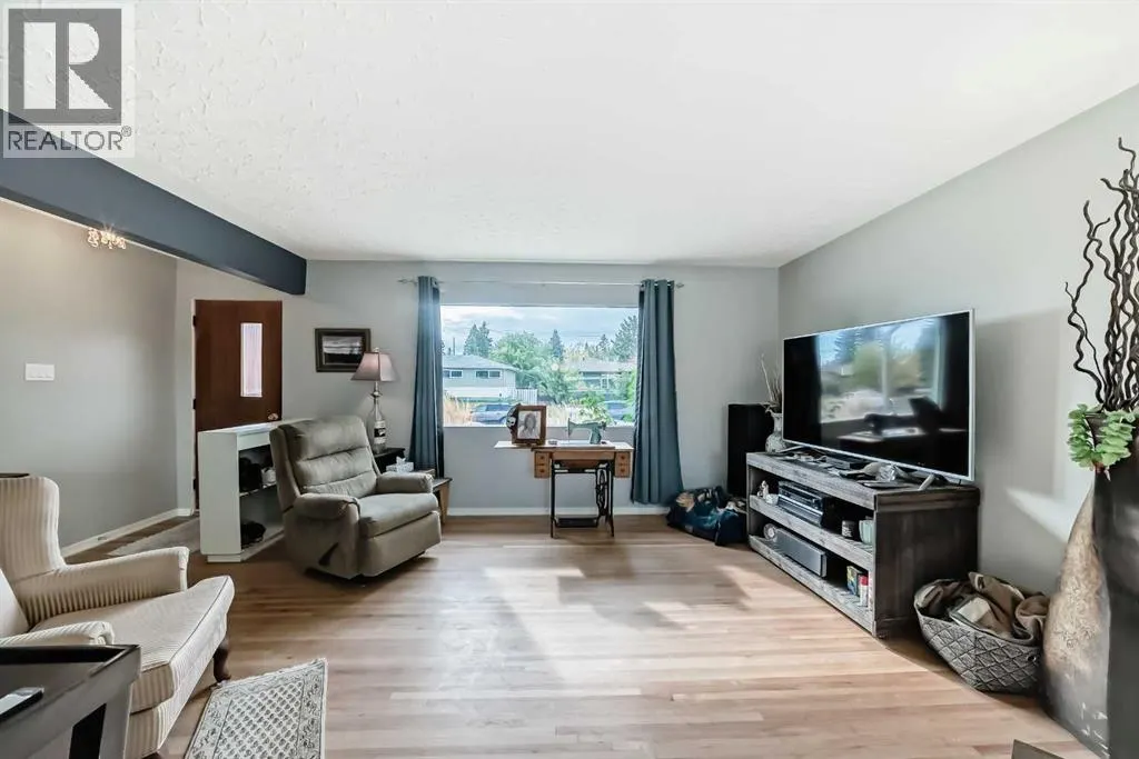 126 Springwood Drive SW