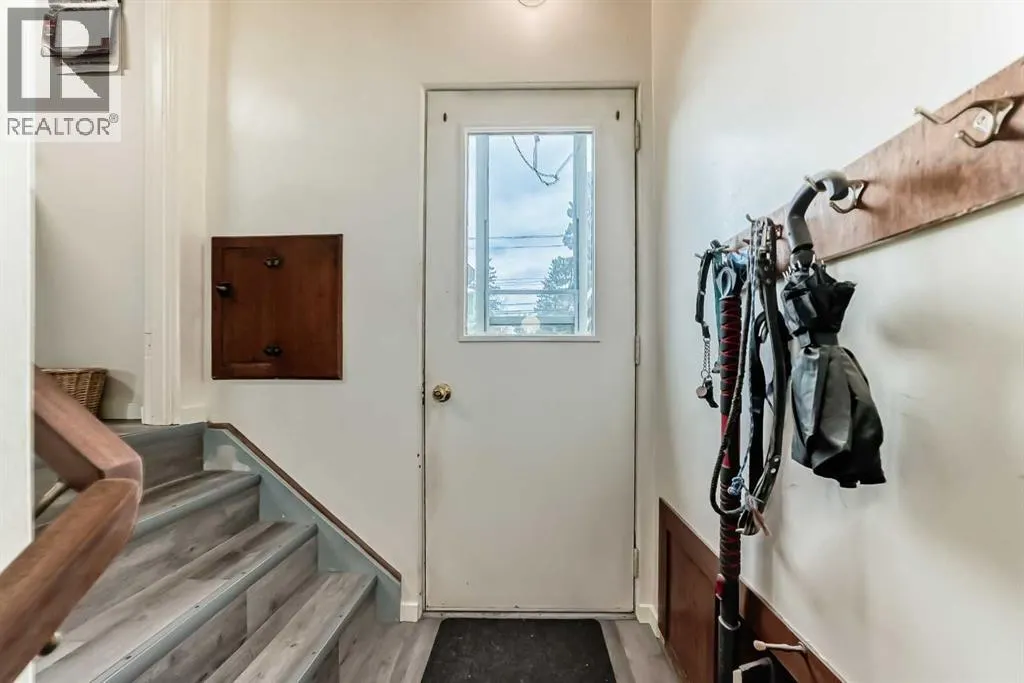 126 Springwood Drive SW