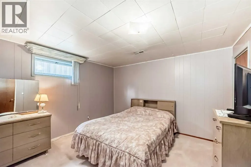 126 Springwood Drive SW
