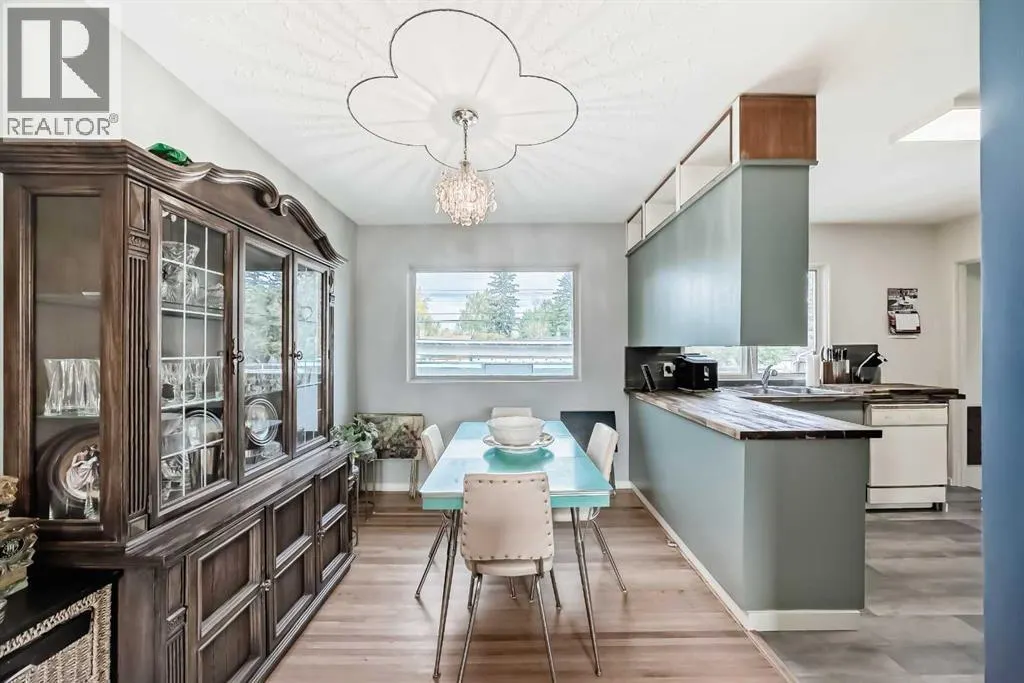 126 Springwood Drive SW