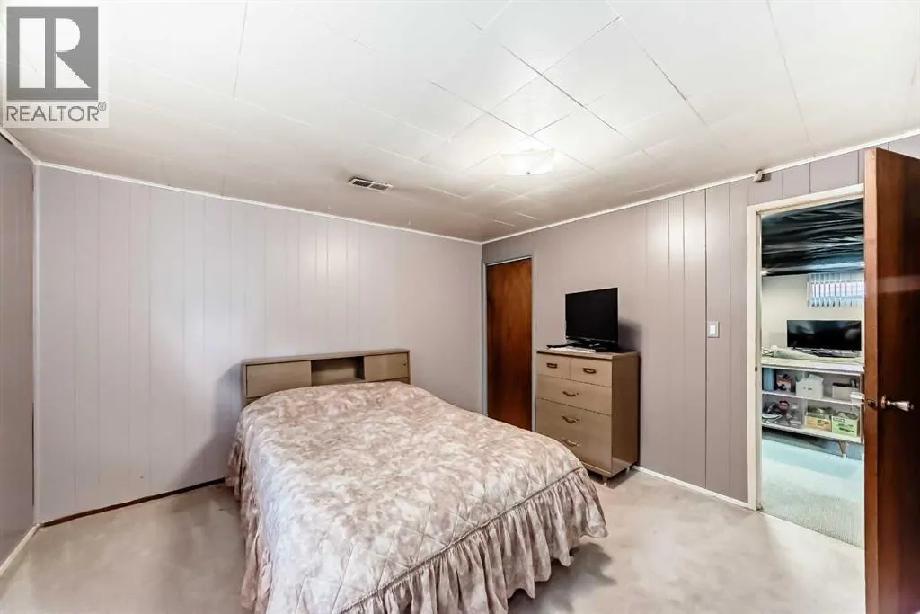 126 Springwood Drive SW