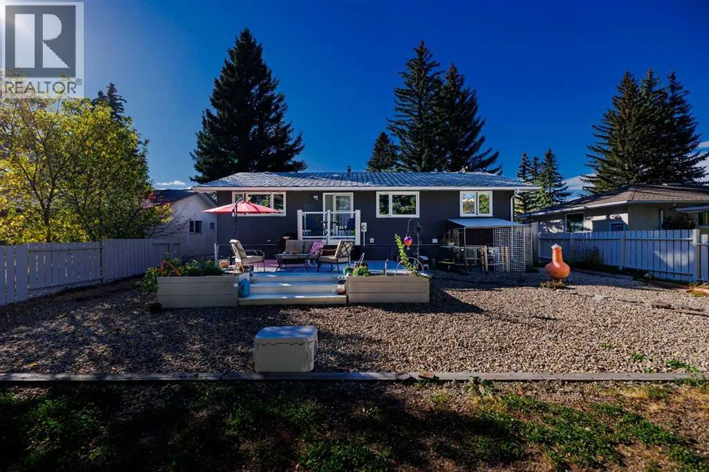 5016 Viceroy Drive NW