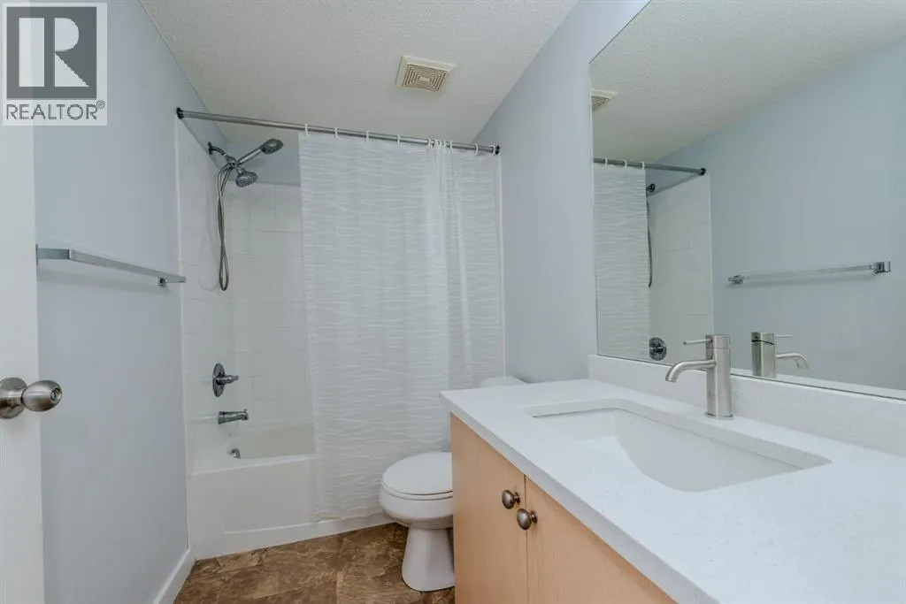 4105, 10 Prestwick Bay SE