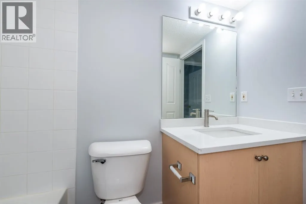 4105, 10 Prestwick Bay SE