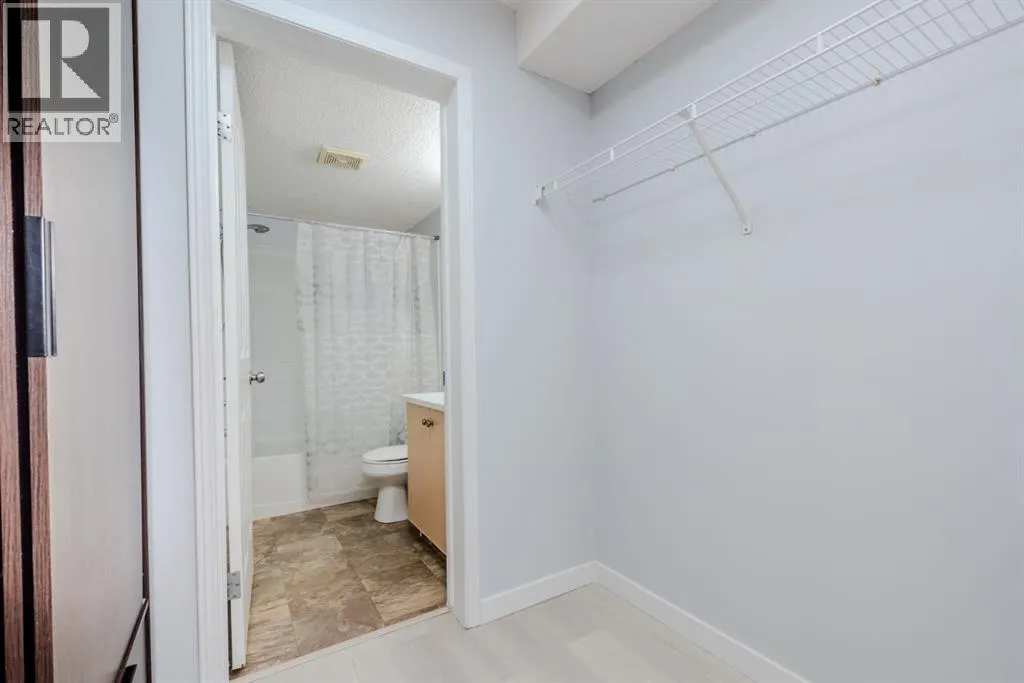 4105, 10 Prestwick Bay SE