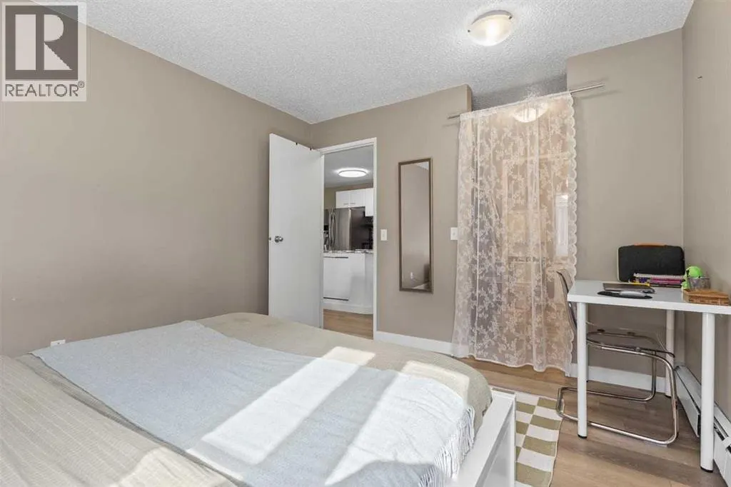 11, 2611 Edenwold Heights NW