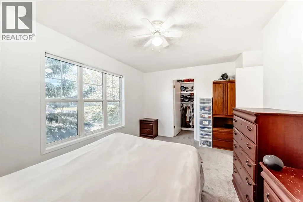 79 Hidden Crescent NW