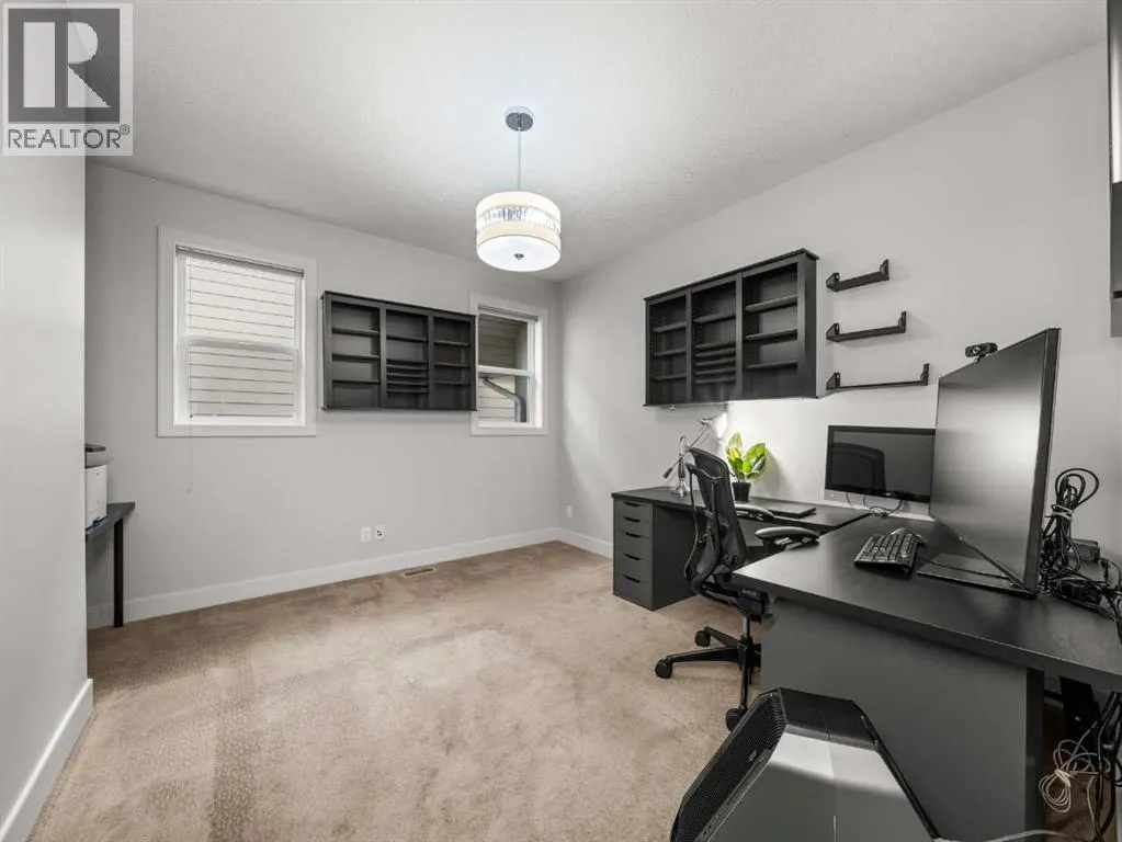 95 Mahogany Manor SE