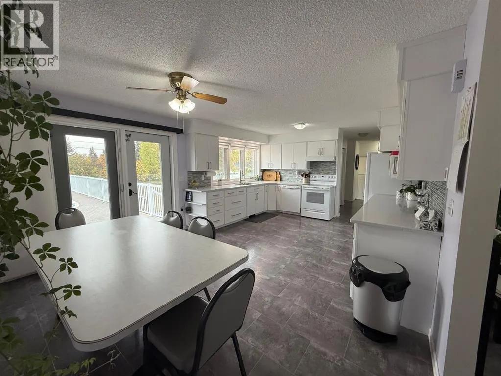 10213 97 Ave