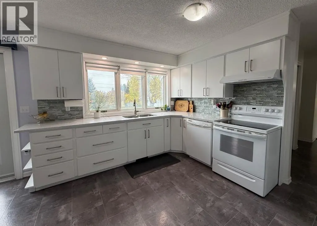 10213 97 Ave