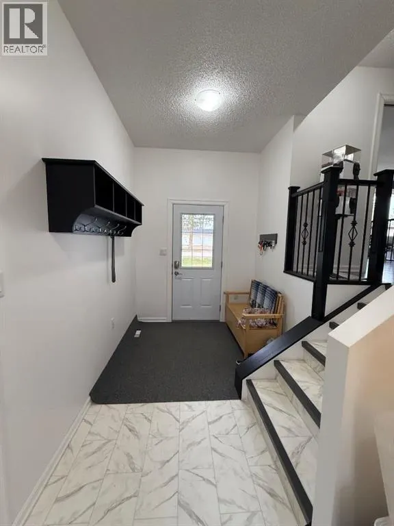 10213 97 Ave