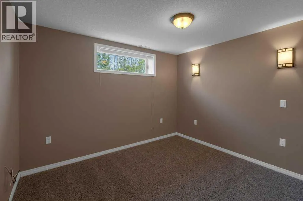 129 Covenant Bay