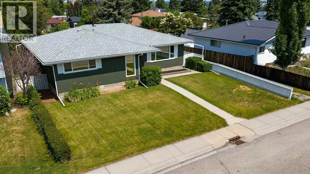 1004 Cantabrian Drive SW