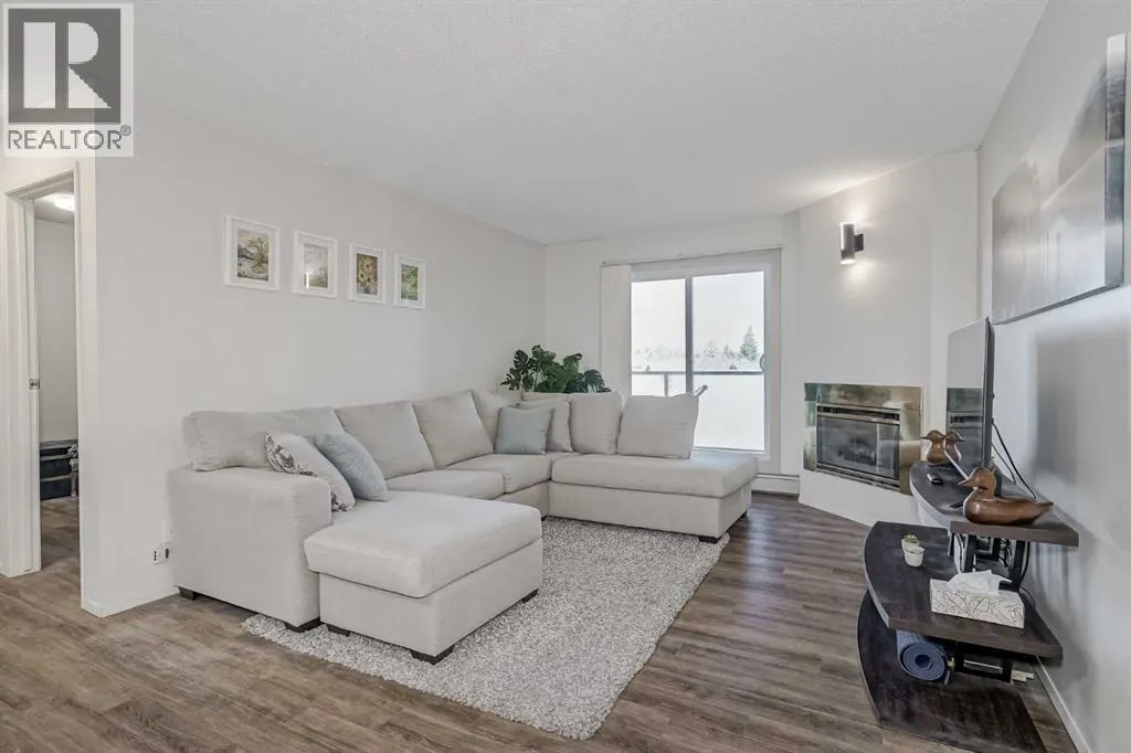 34, 2834 Edenwold Heights NW