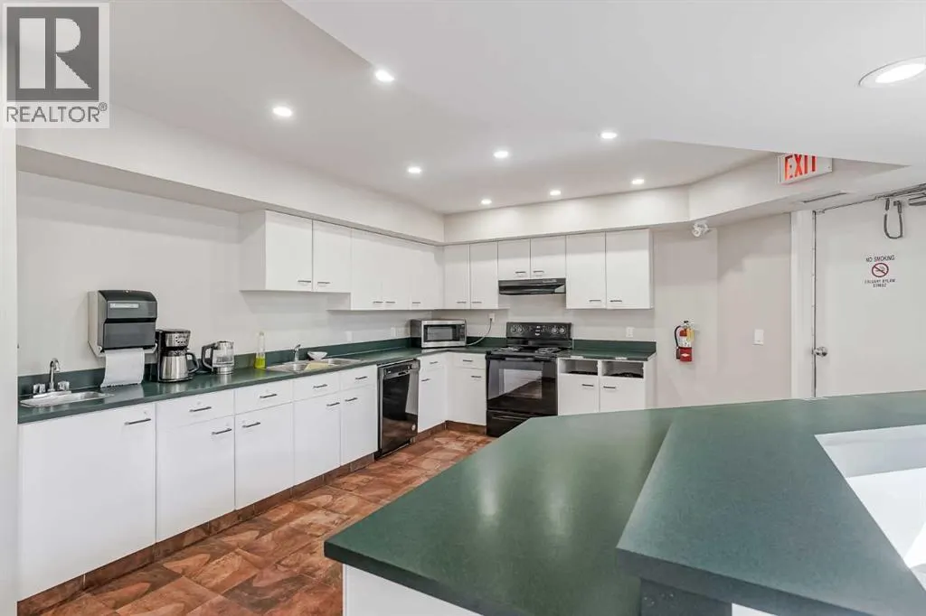 34, 2834 Edenwold Heights NW