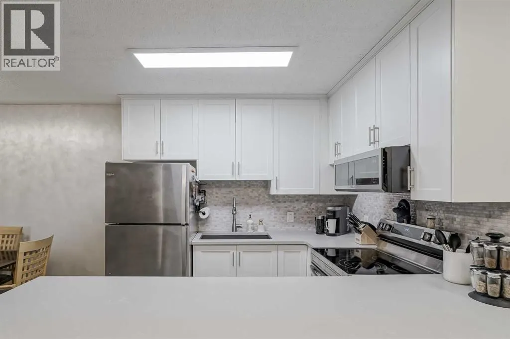 34, 2834 Edenwold Heights NW