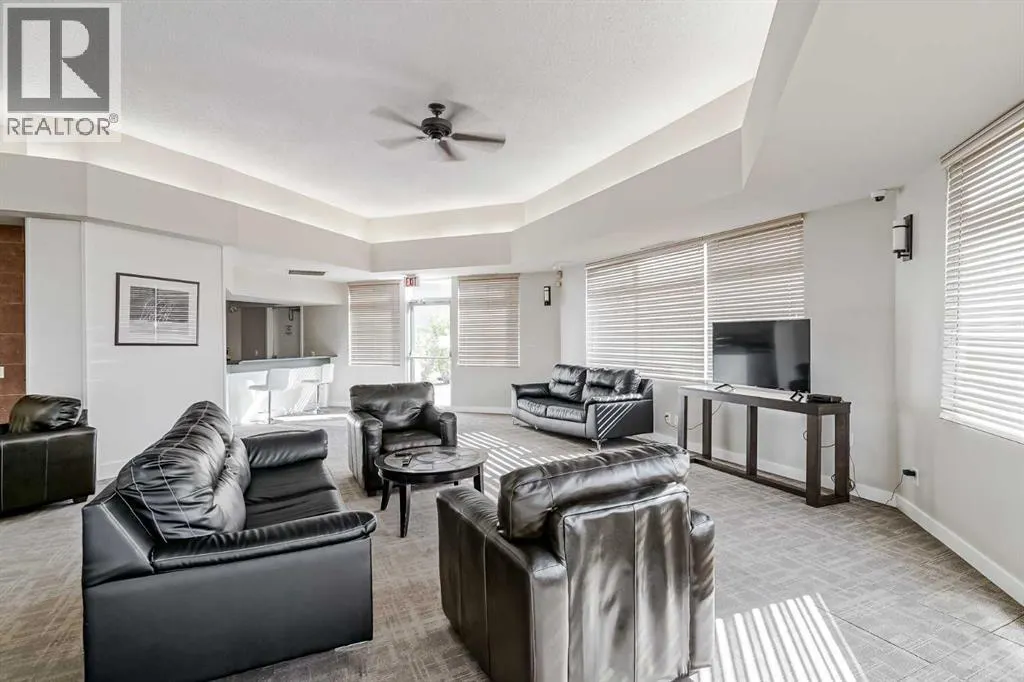 34, 2834 Edenwold Heights NW