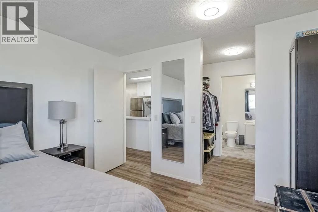 34, 2834 Edenwold Heights NW