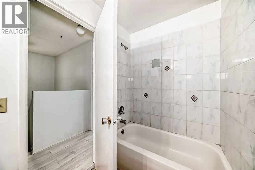 #11, 380 Bermuda Drive NW
