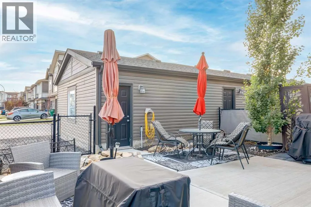 1136 MIDTOWN Lane SW