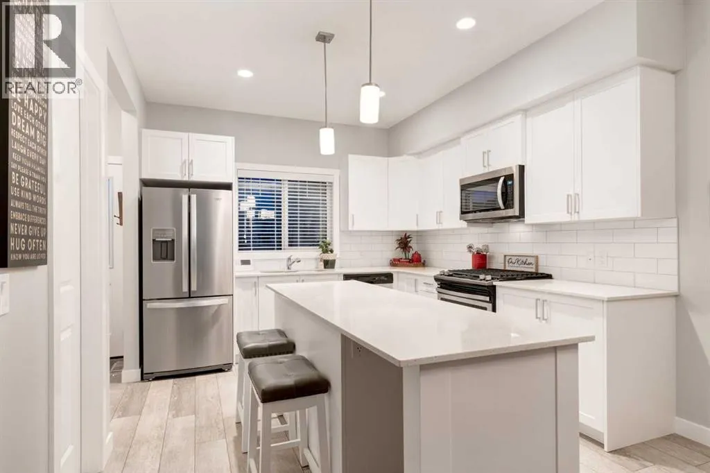 1136 MIDTOWN Lane SW