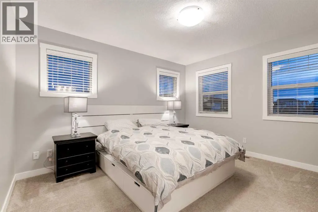 1136 MIDTOWN Lane SW
