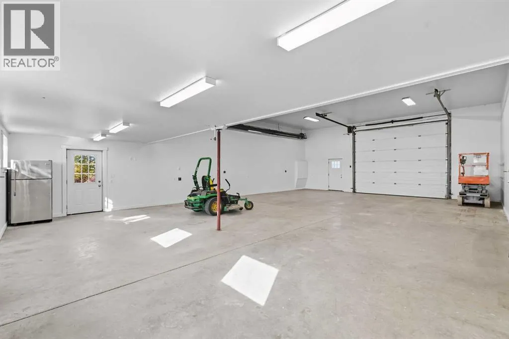 252047 Township Road 252